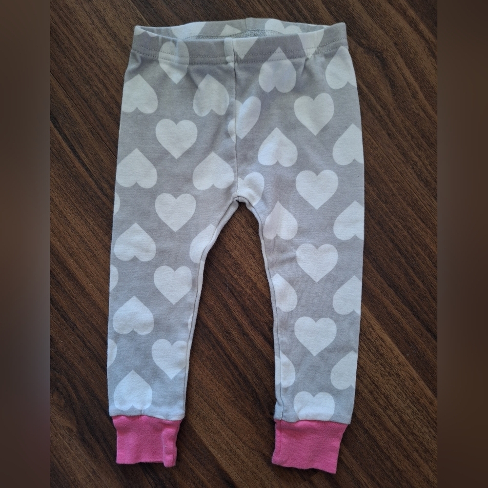 5/$20 Carters Gray Heart Patterned Baby Leggings 12M